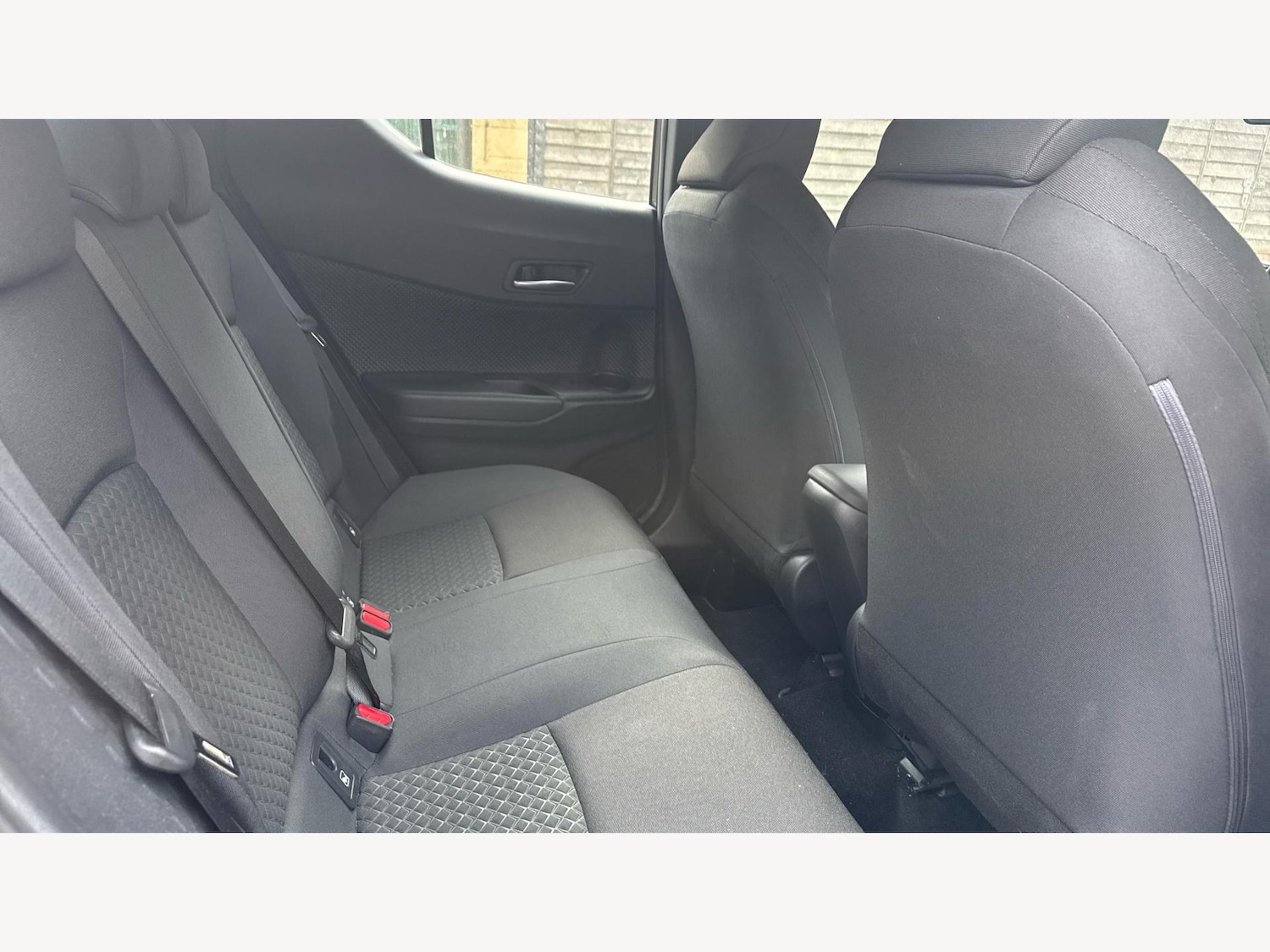 Used Toyota C-HR 2019 for sale - 76175653: Photo 14