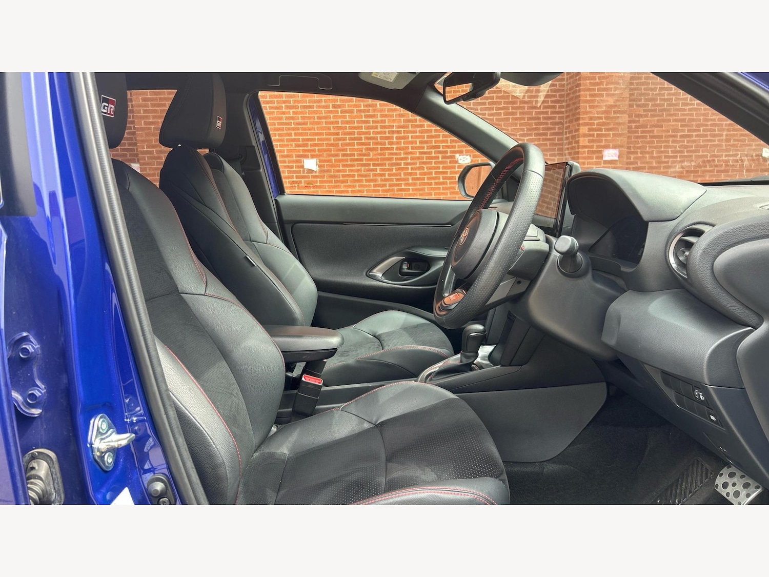 Used Toyota Yaris Cross 2024 for sale - 77109877: Photo 13