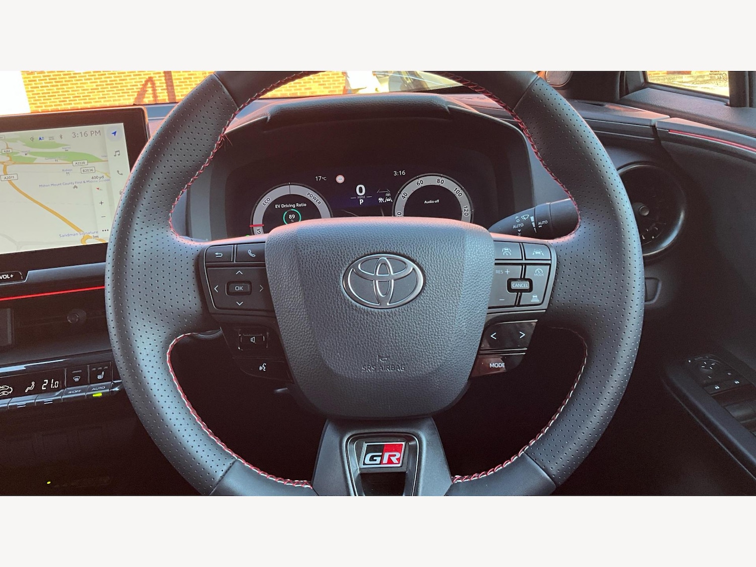 Used Toyota C-HR 2024 for sale - 76689811: Photo 10