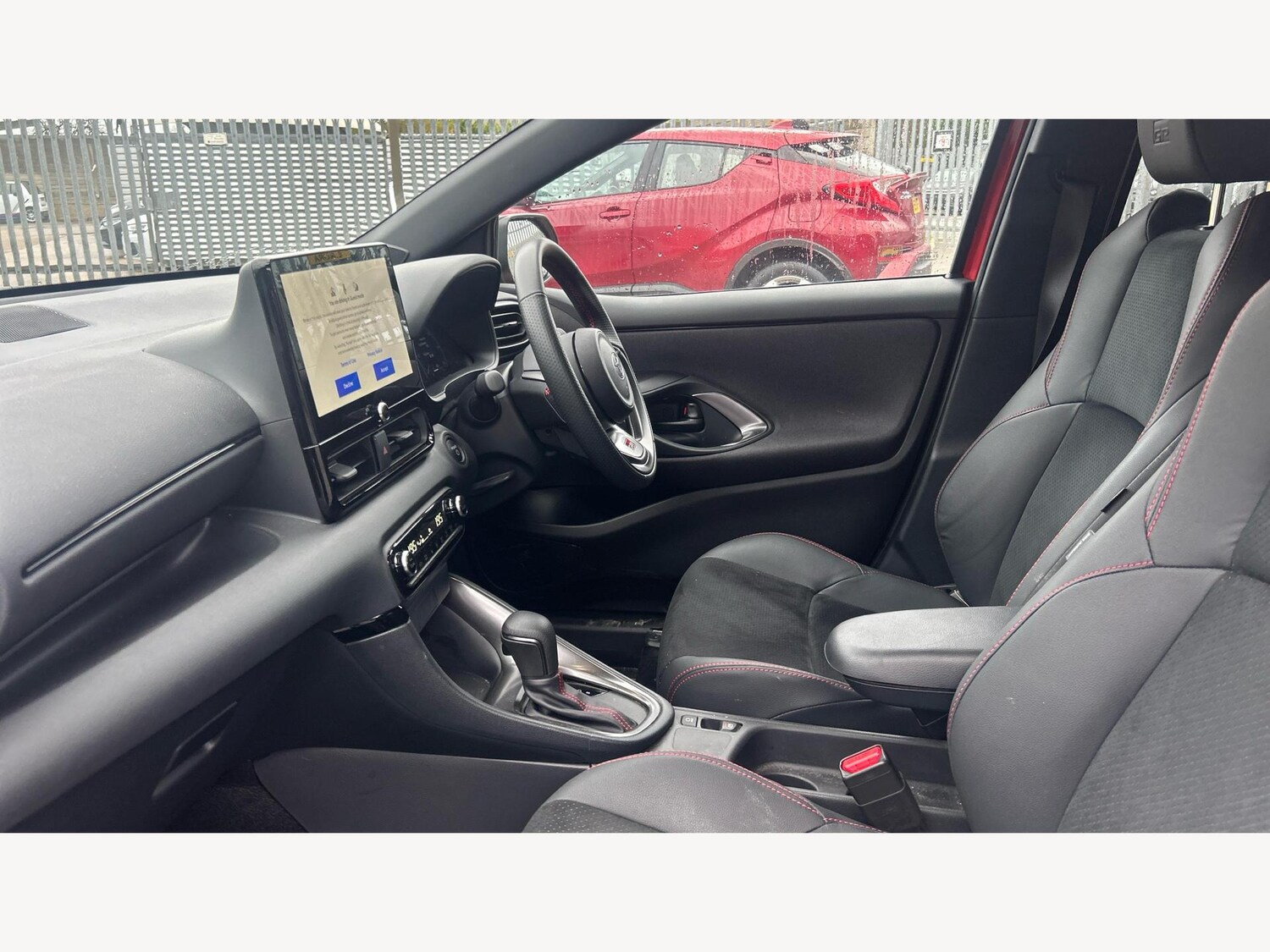 Used Toyota Yaris for sale - 77175235: Photo 12