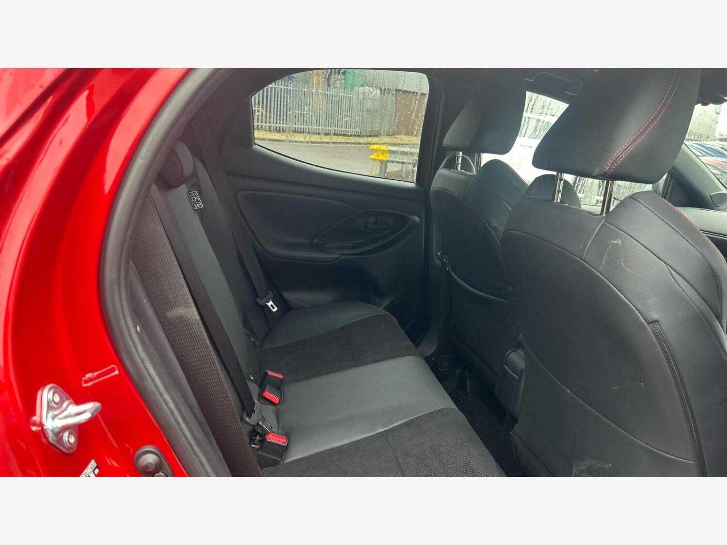 Used Toyota Yaris for sale - 77175235: Photo 14