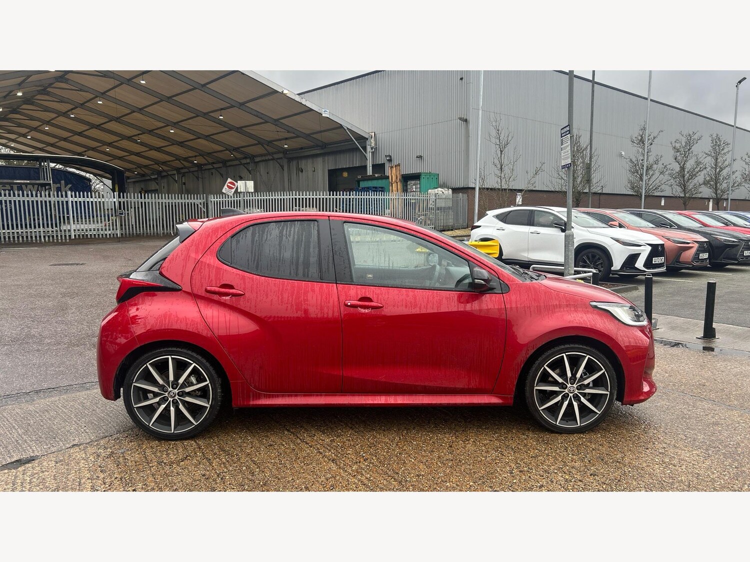 Used Toyota Yaris for sale - 77175235: Photo 18