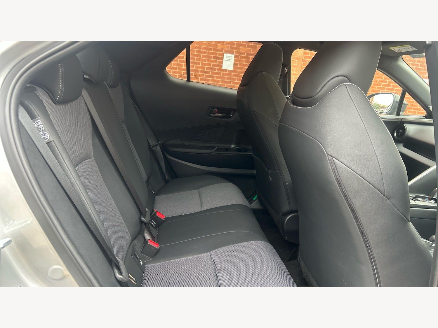 Used Toyota C-HR for sale - 77926104: Photo 14