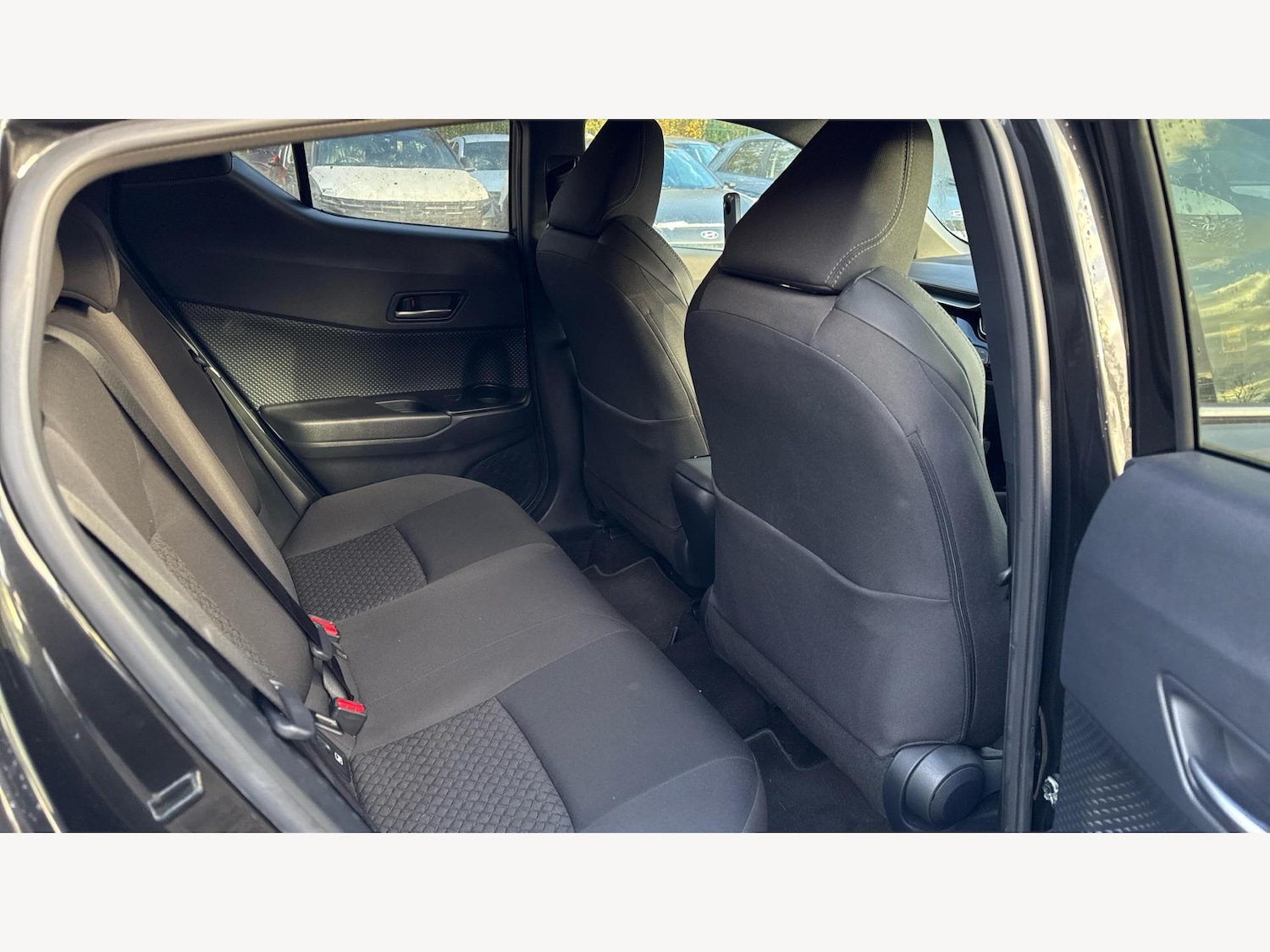 Used Toyota C-HR 2023 for sale - 76689887: Photo 14