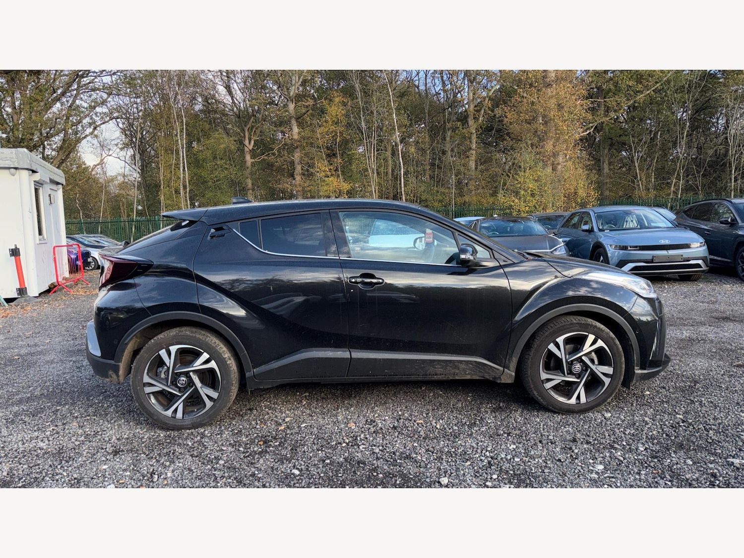 Used Toyota C-HR 2023 for sale - 76689887: Photo 18
