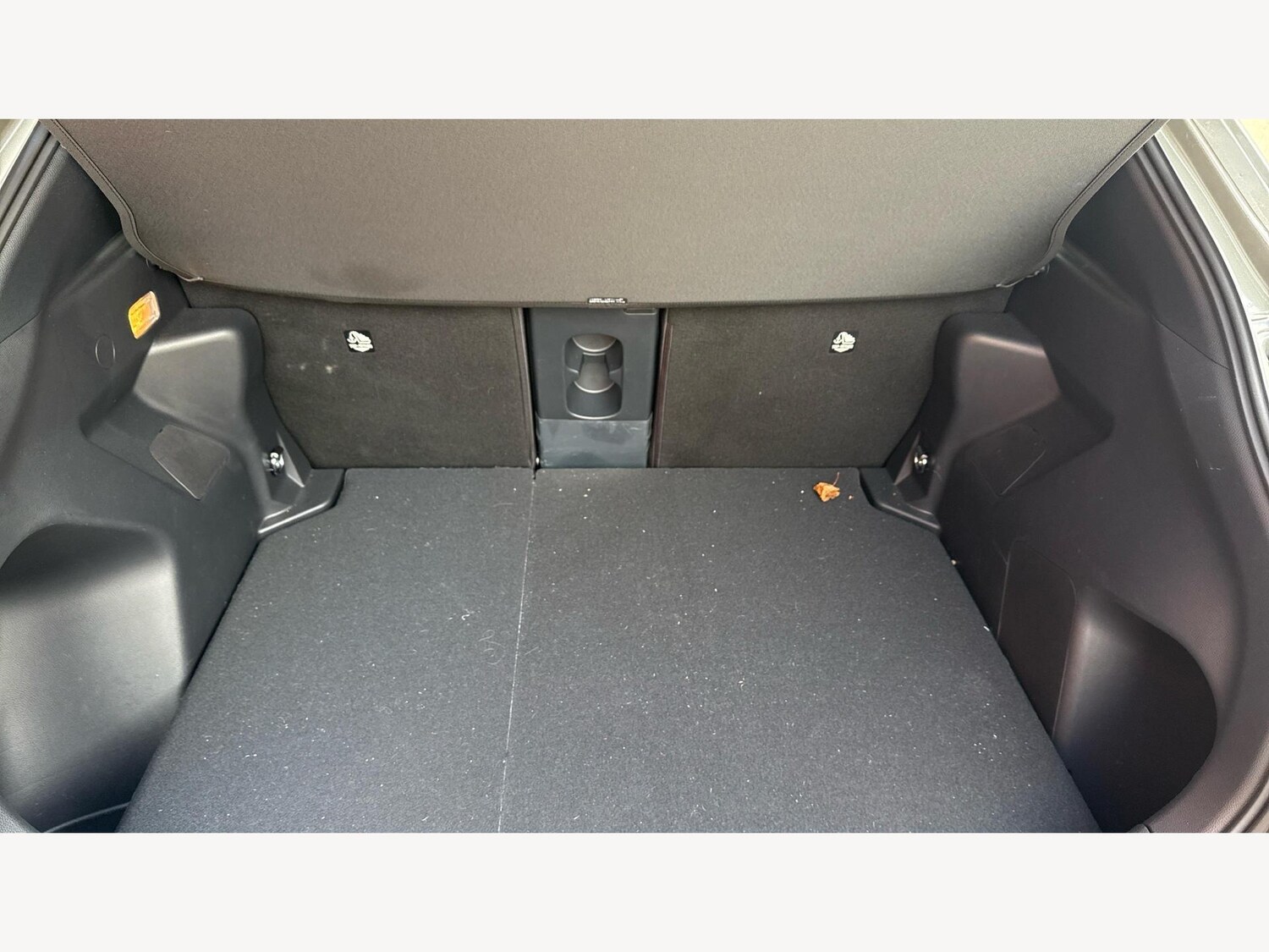 Used Toyota Yaris Cross 2024 for sale - 76260076: Photo 16