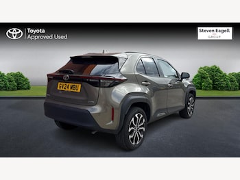 Used Toyota Yaris Cross 2024 for sale - 76260076: Photo 2