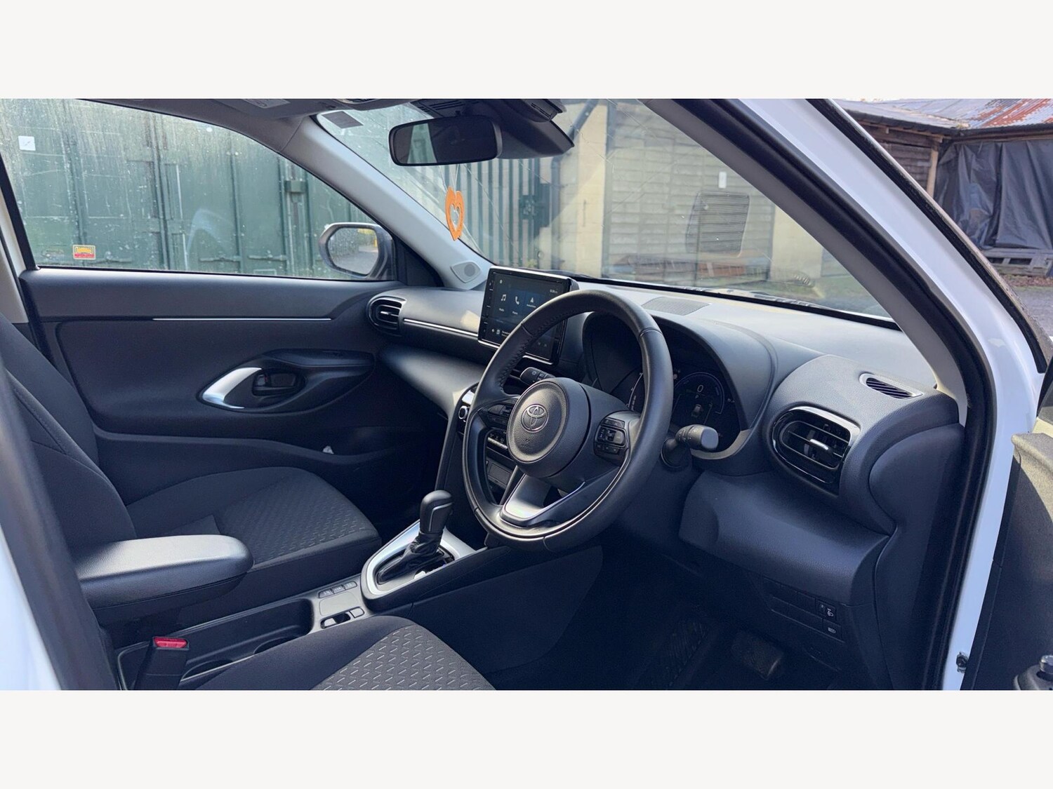 Used Toyota Yaris Cross 2025 for sale - 77109822: Photo 13