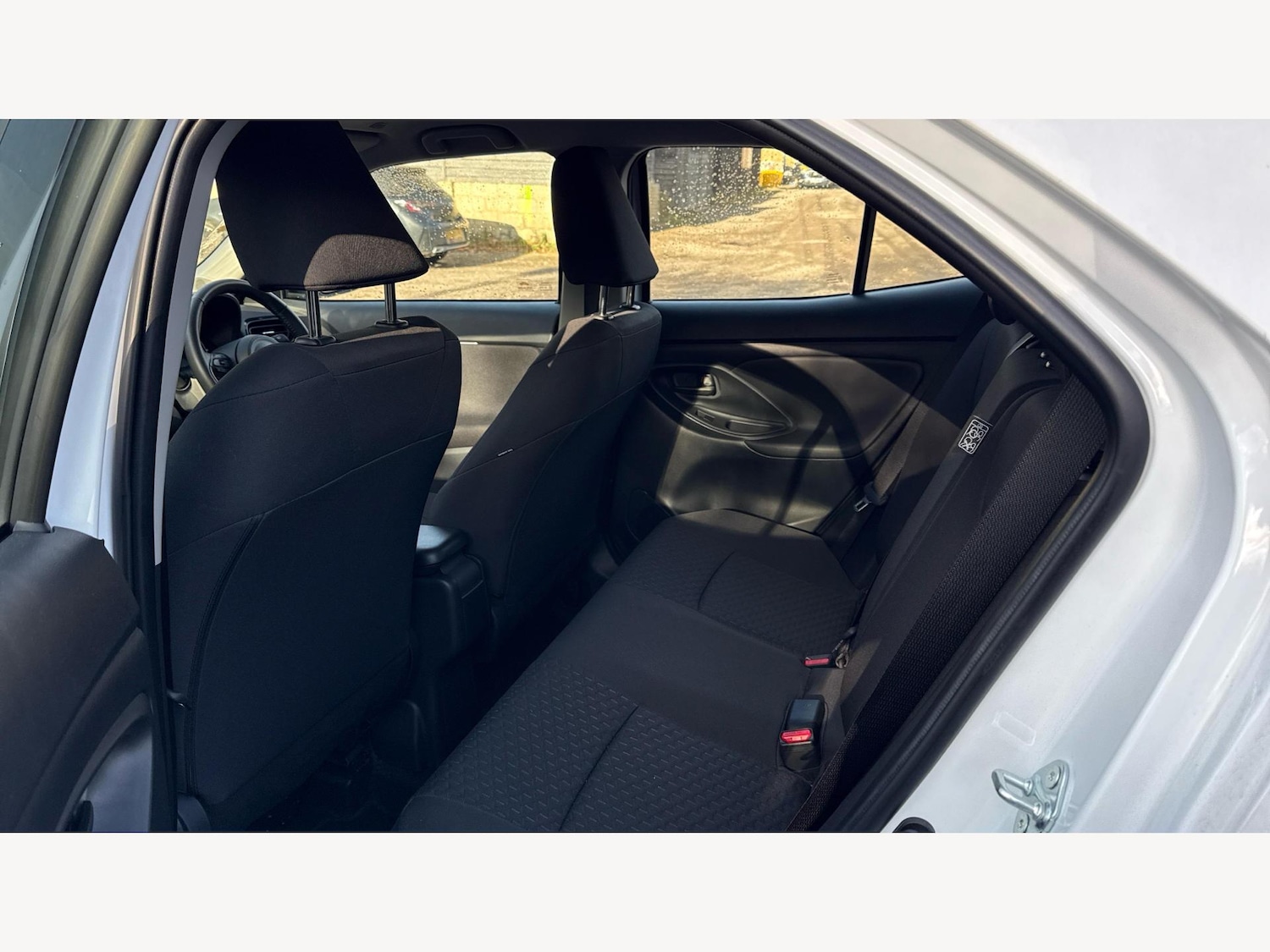 Used Toyota Yaris Cross 2025 for sale - 77109822: Photo 15