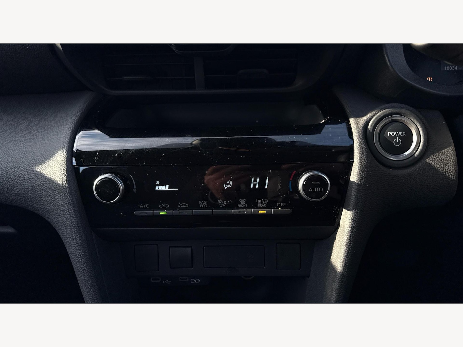 Used Toyota Yaris Cross 2025 for sale - 77109822: Photo 25