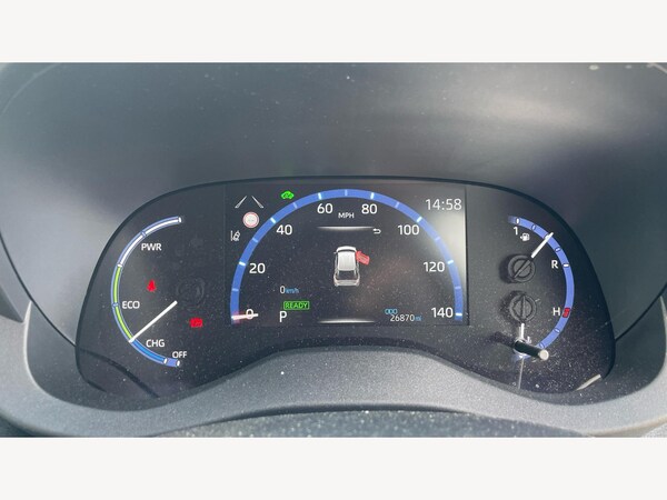 Used Toyota Yaris Cross 2024 for sale - 75247035: Photo 11