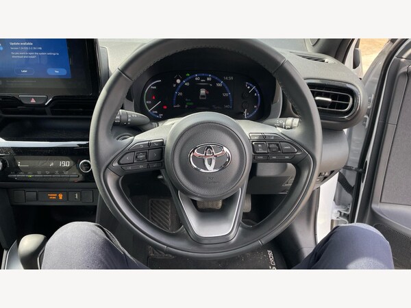 Used Toyota Yaris Cross 2024 for sale - 75247035: Photo 8