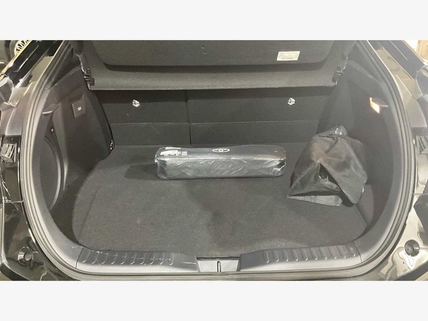 Used Toyota C-HR for sale - 77824231: Photo 16