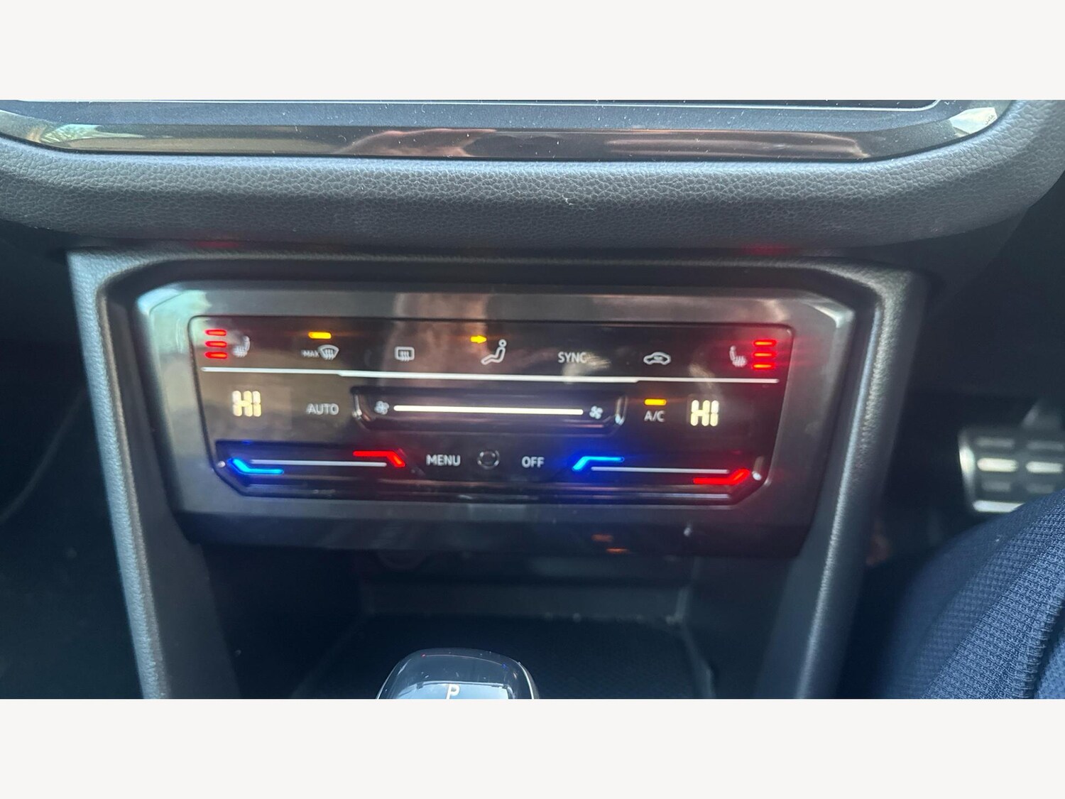 Used Volkswagen Tiguan 2022 for sale - 76832397: Photo 32