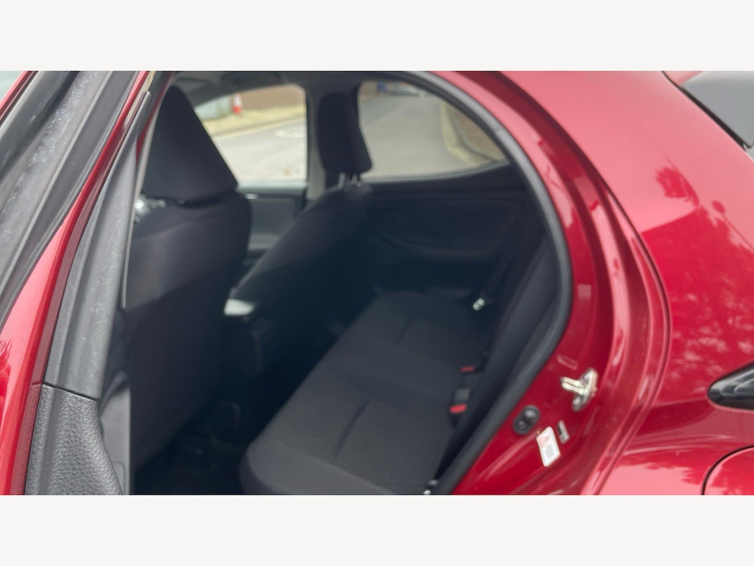 Used Toyota Yaris 2021 for sale - 78033925: Photo 15