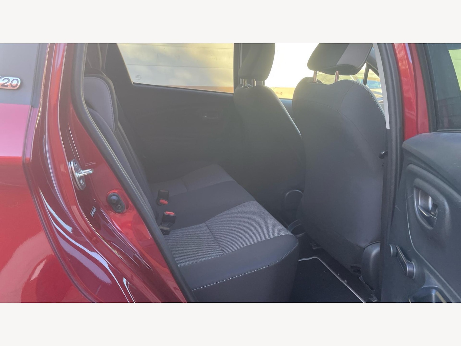 Used Toyota Yaris 2020 for sale - 76389113: Photo 14