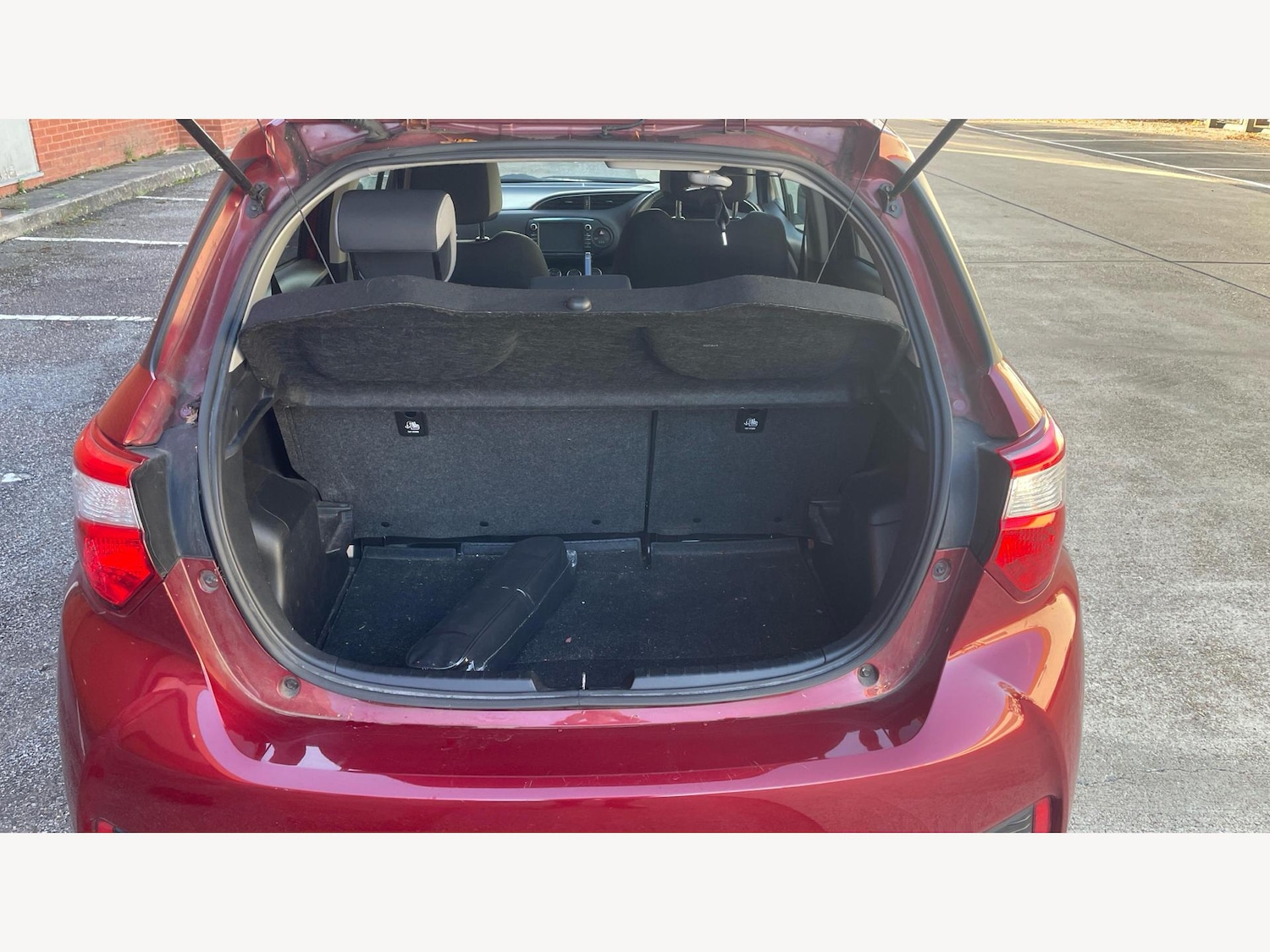 Used Toyota Yaris 2020 for sale - 76389113: Photo 16