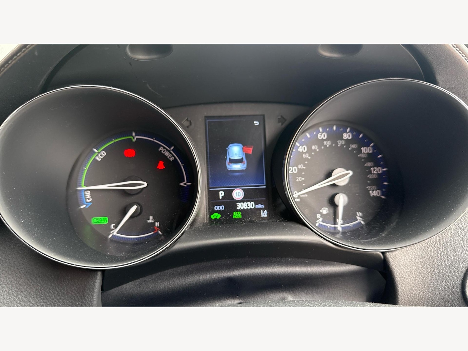 Used Toyota C-HR 2023 for sale - 76646349: Photo 11