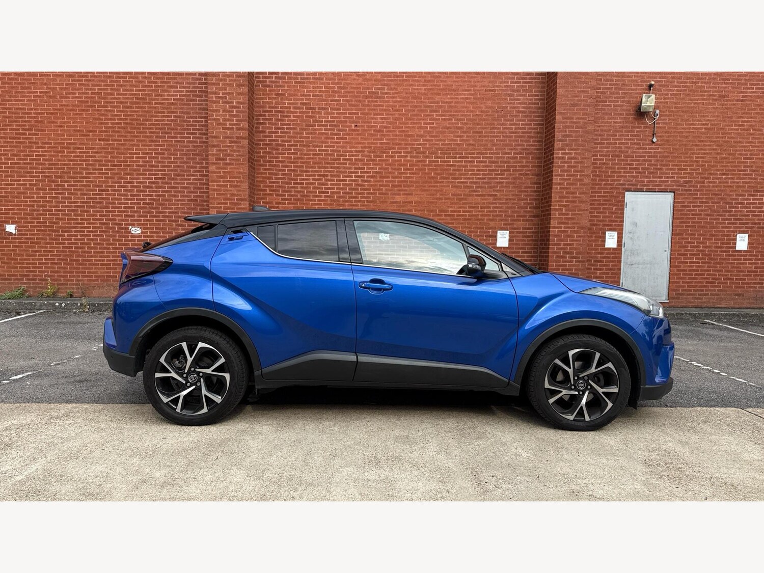 Used Toyota C-HR 2018 for sale - 75977686: Photo 18