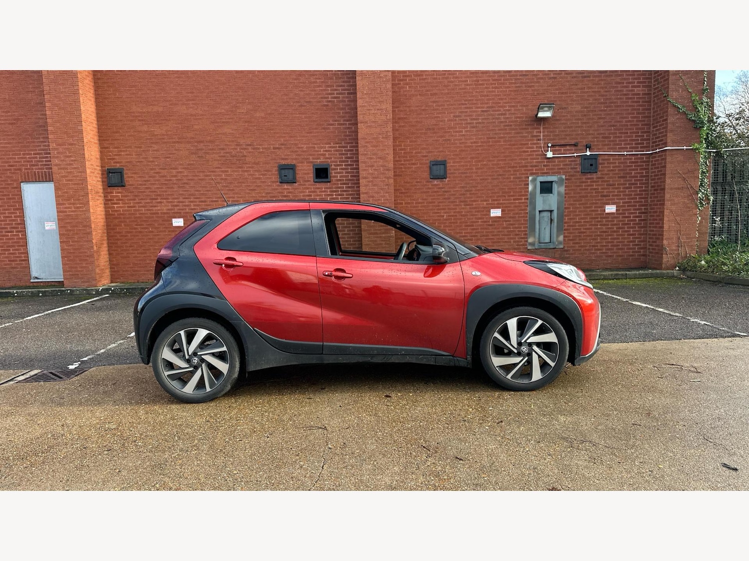 Used Toyota Aygo X 2023 for sale - 77175258: Photo 18