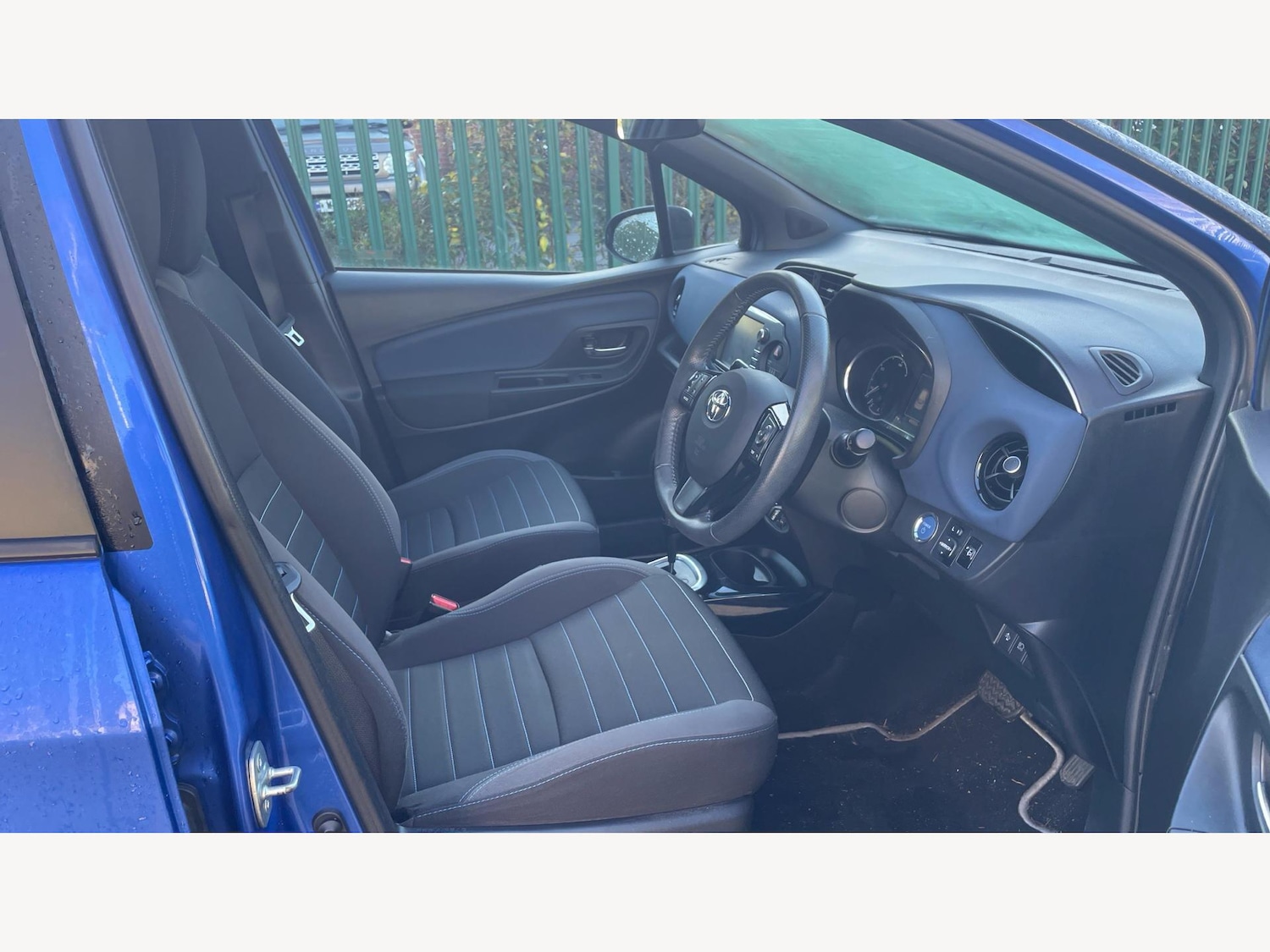 Used Toyota Yaris 2018 for sale - 77039991: Photo 13