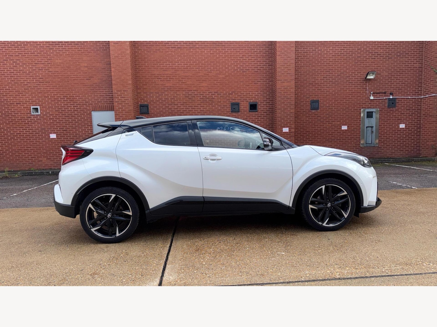 Used Toyota C-HR 2022 for sale - 76388519: Photo 18