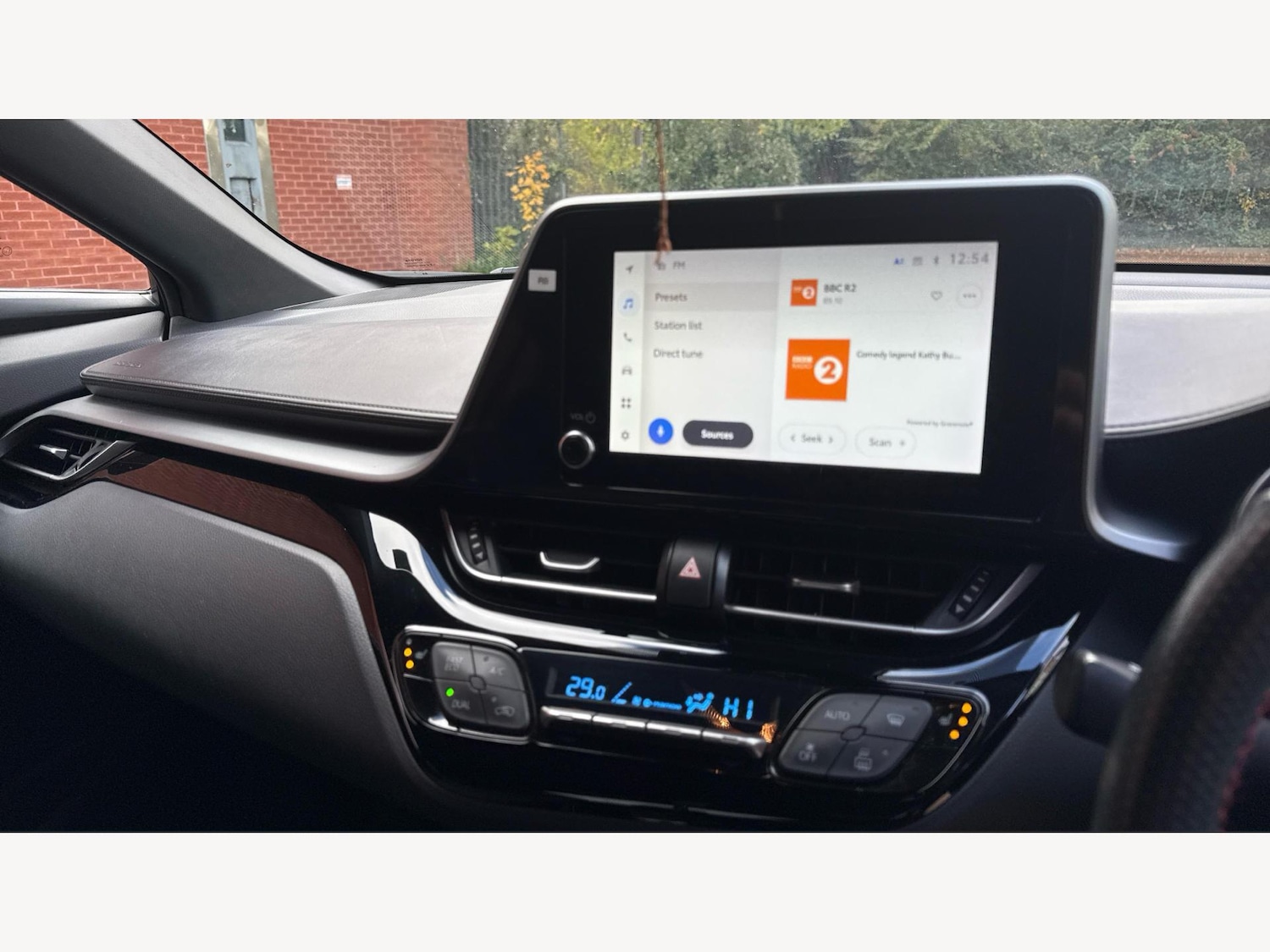 Used Toyota C-HR 2022 for sale - 76388519: Photo 9