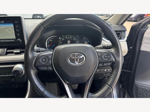 Used Toyota RAV4 2022 for sale - 75965332: Photo 10
