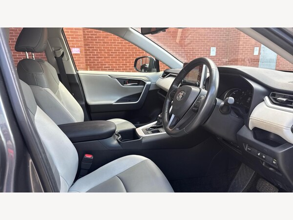 Used Toyota RAV4 2022 for sale - 75965332: Photo 13