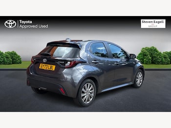 Used Toyota Yaris 2023 for sale - 79048930: Photo