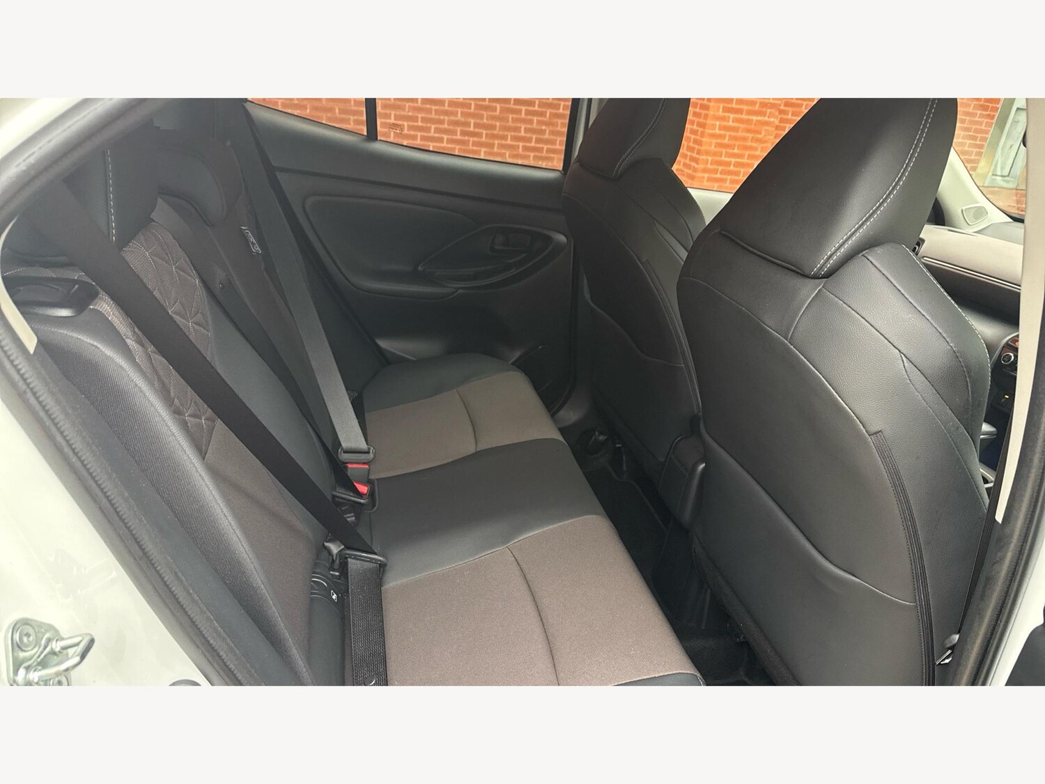 Used Toyota Yaris Cross 2023 for sale - 76360894: Photo 14