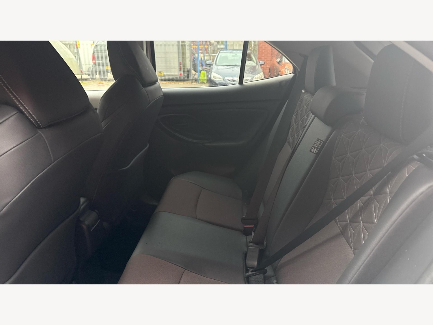 Used Toyota Yaris Cross 2023 for sale - 76360894: Photo 15