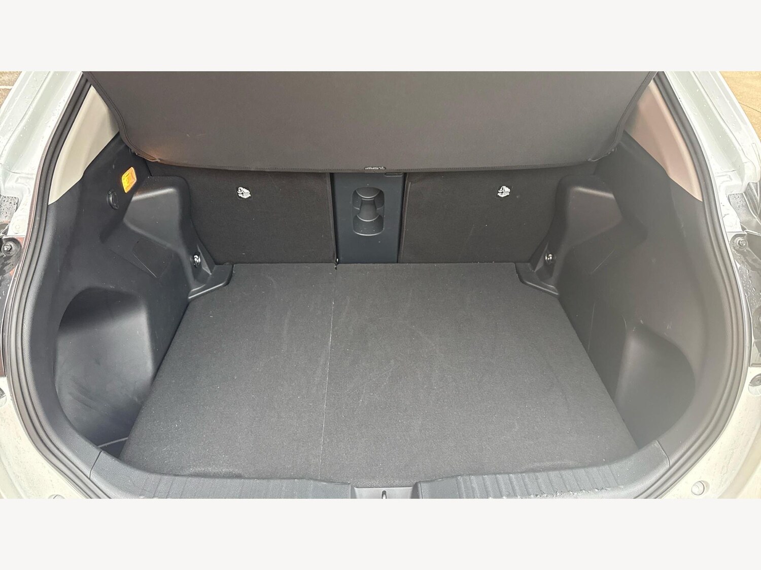 Used Toyota Yaris Cross 2023 for sale - 76360894: Photo 16