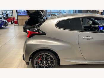 Used Toyota Yaris 2024 for sale - 77175238: Photo