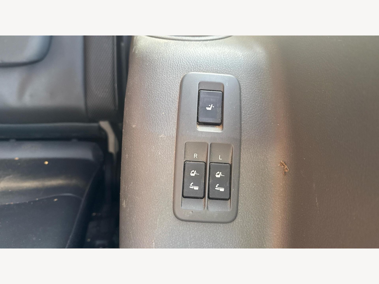 Used Toyota Land Cruiser 2012 for sale - 76360712: Photo 23