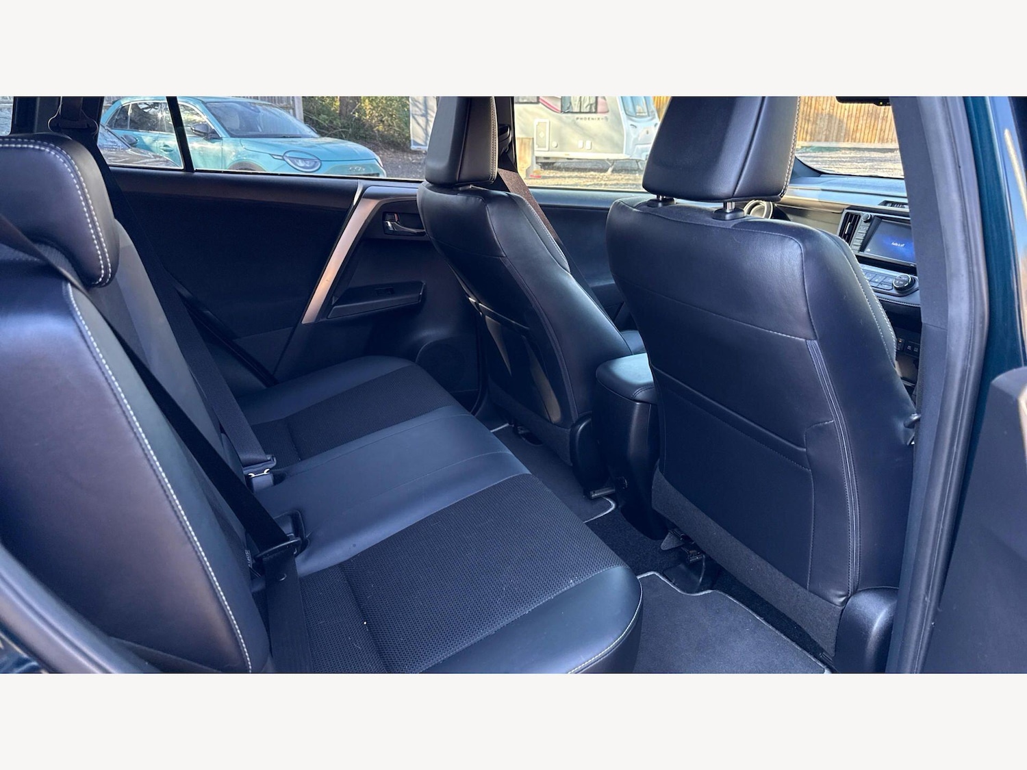 Used Toyota RAV4 2018 for sale - 78058751: Photo 14