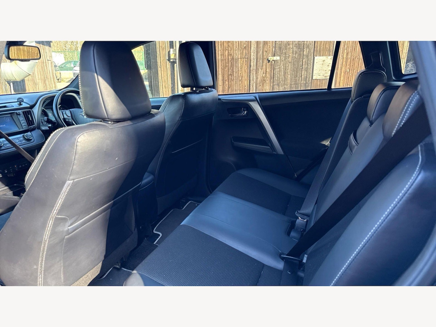 Used Toyota RAV4 2018 for sale - 78058751: Photo 15