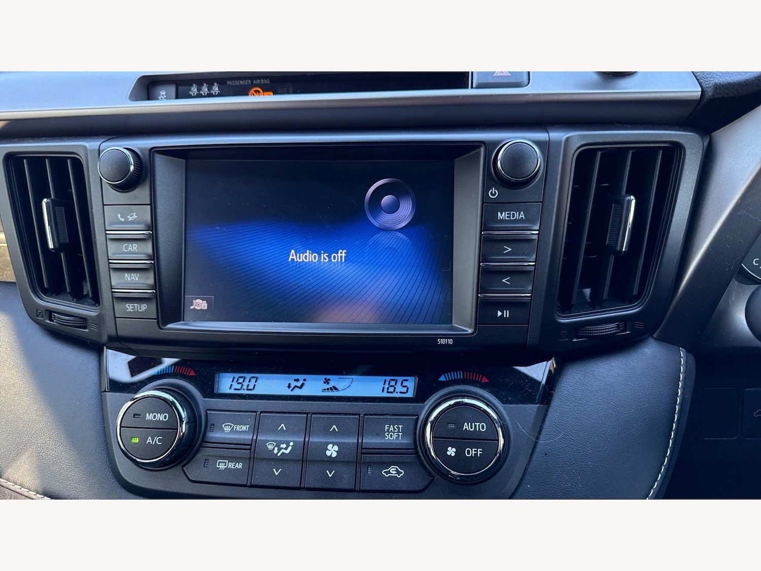 Used Toyota RAV4 2018 for sale - 78058751: Photo 9