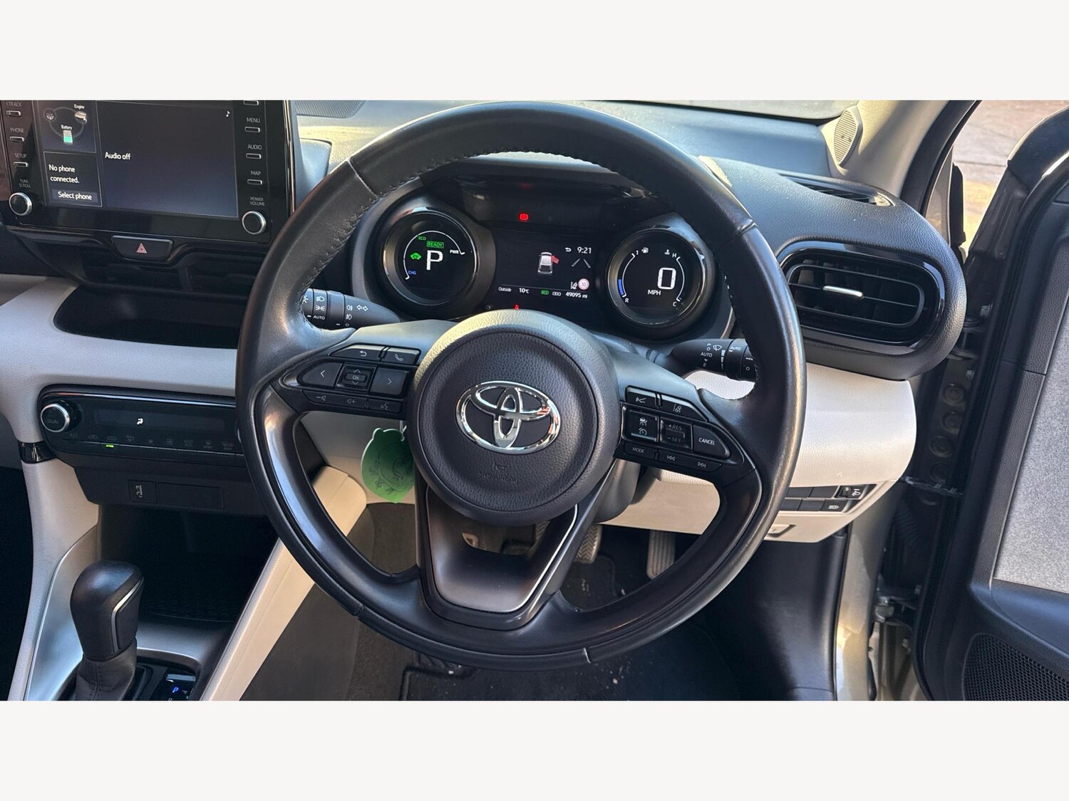 Used Toyota Yaris 2021 for sale - 77496297: Photo 10