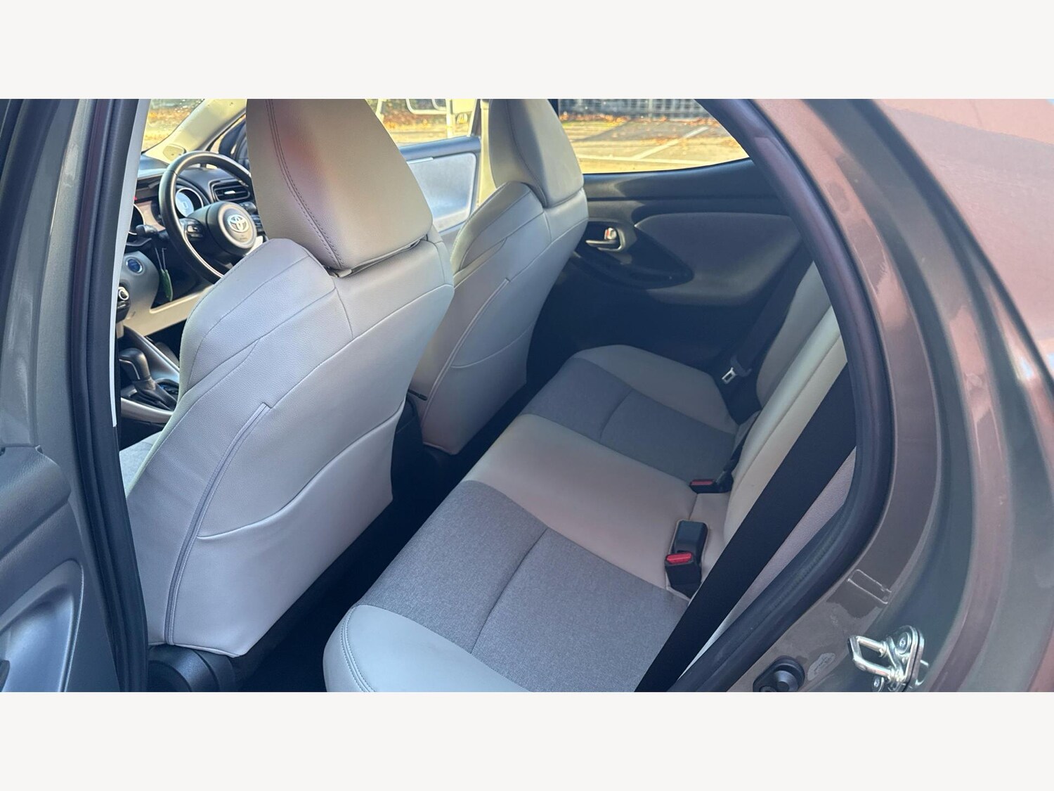 Used Toyota Yaris 2021 for sale - 77496297: Photo 15