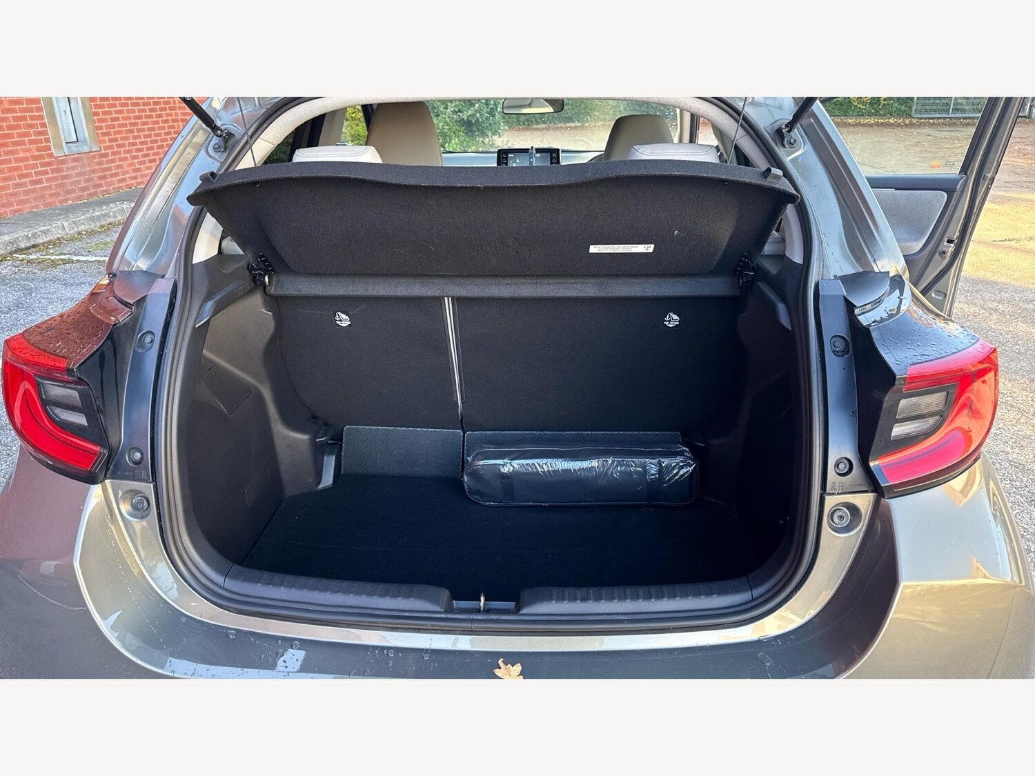 Used Toyota Yaris 2021 for sale - 77496297: Photo 16