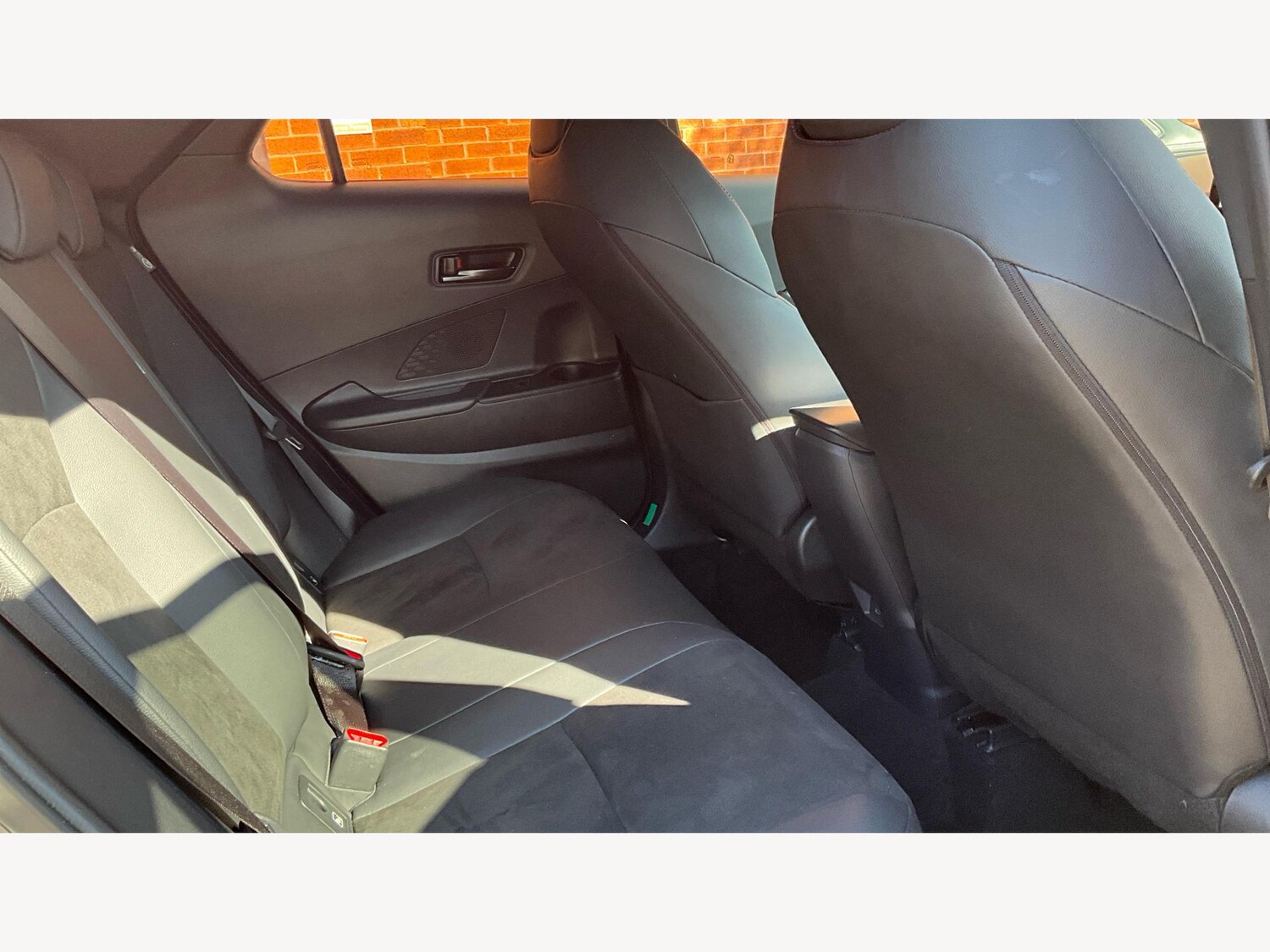 Used Toyota C-HR for sale - 77456572: Photo 14