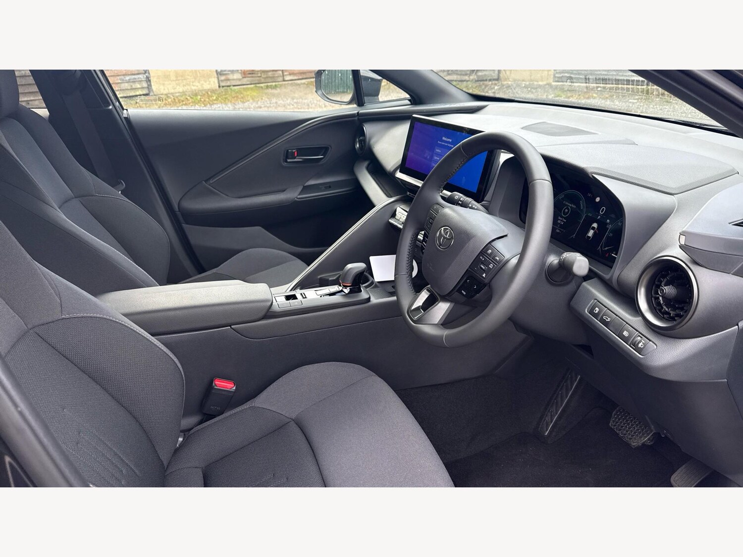 Used Toyota C-HR 2025 for sale - 76152105: Photo 13