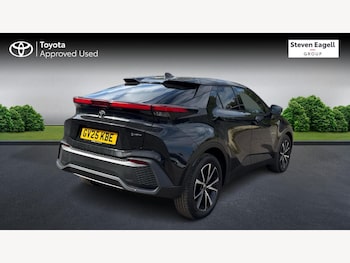 Used Toyota C-HR 2025 for sale - 76152105: Photo 2