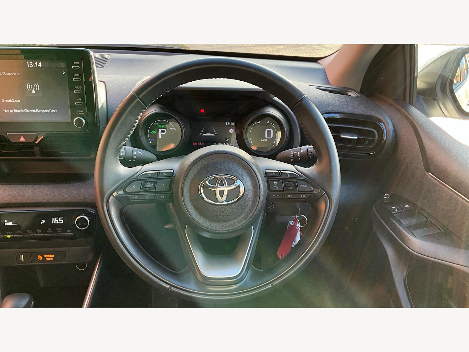 Used Toyota Yaris for sale - 77538005: Photo 10