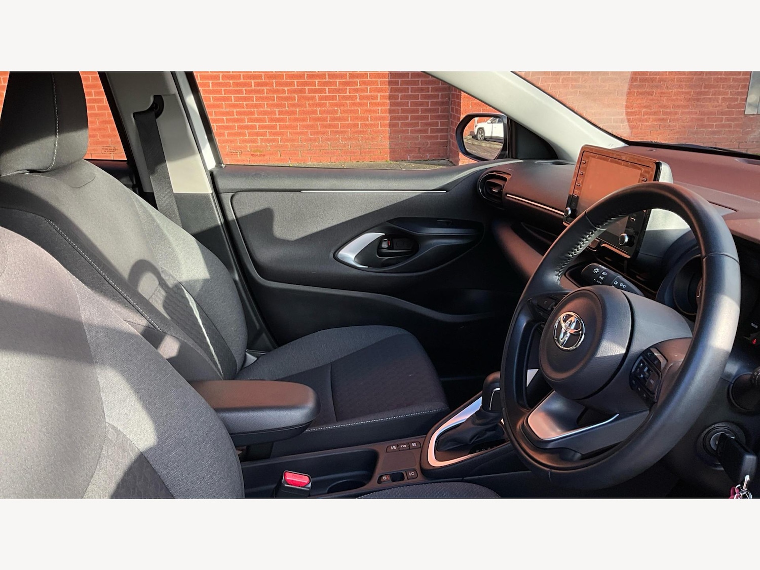 Used Toyota Yaris for sale - 77538005: Photo 13