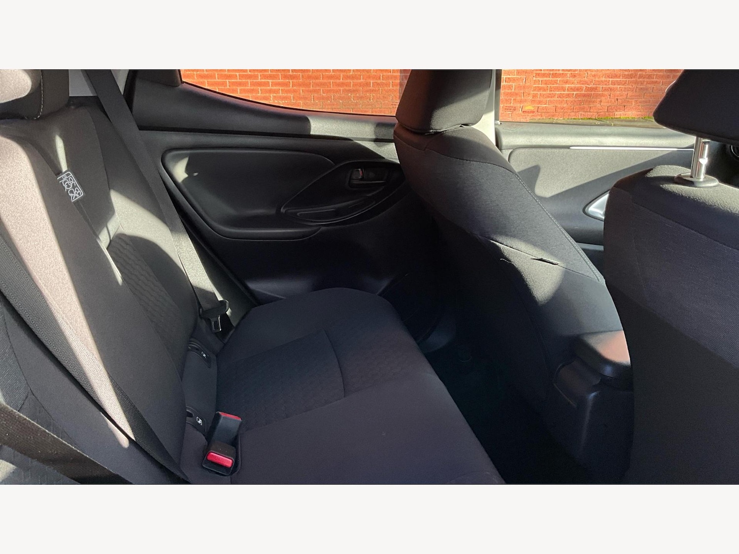 Used Toyota Yaris for sale - 77538005: Photo 14