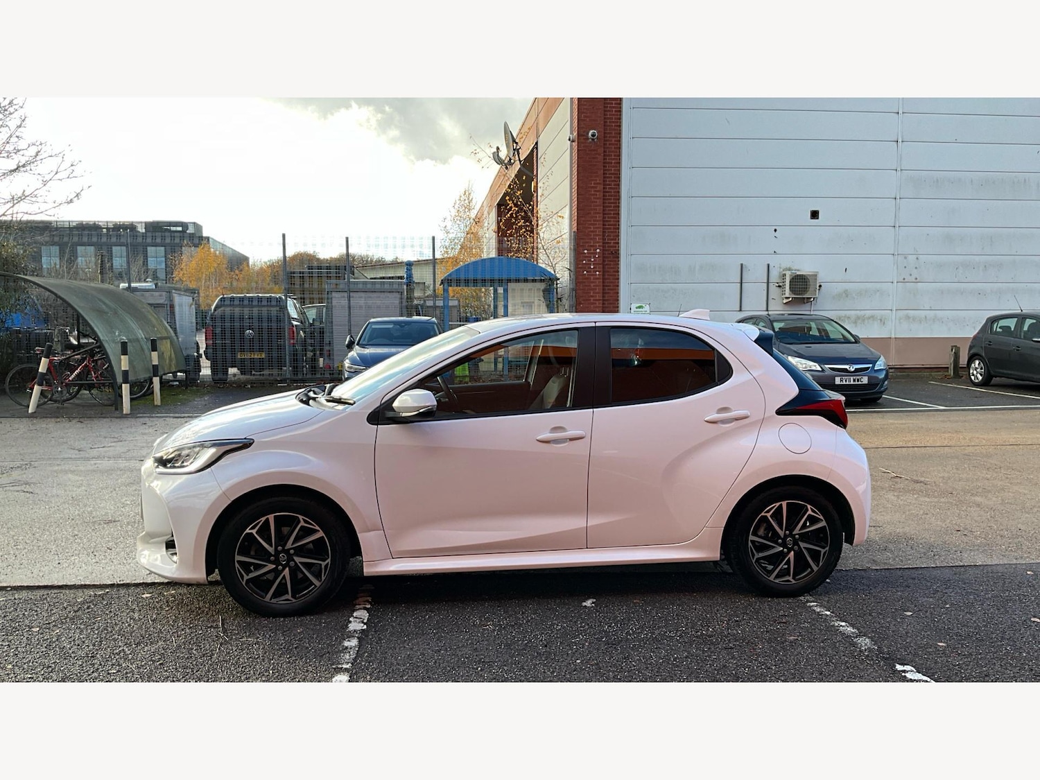 Used Toyota Yaris for sale - 77538005: Photo 19