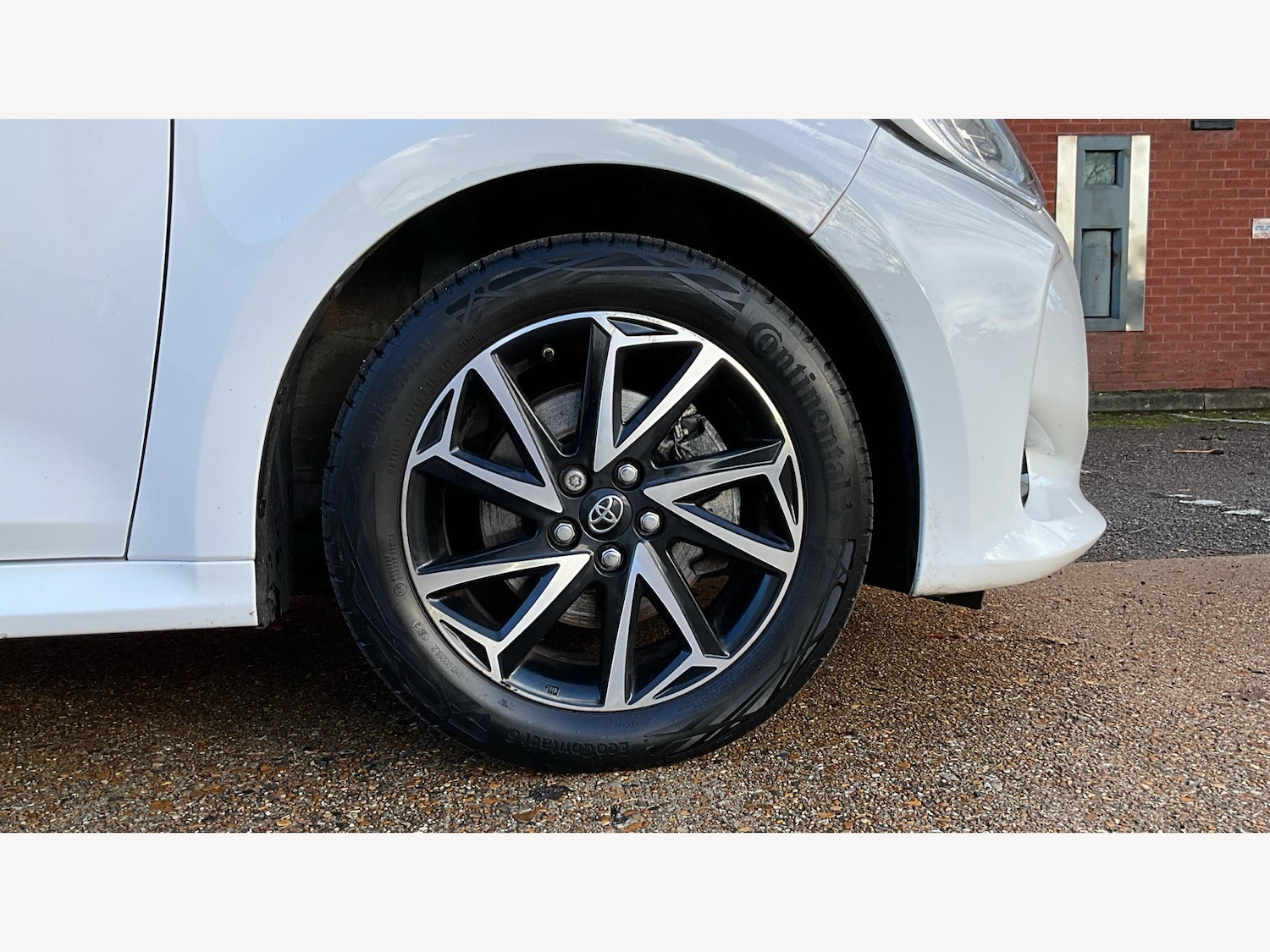 Used Toyota Yaris for sale - 77538005: Photo 20