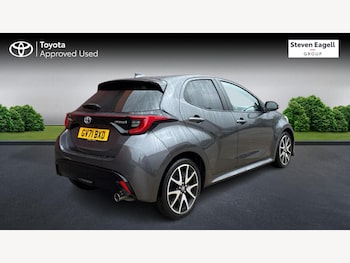 Used Toyota Yaris 2021 for sale - 75780819: Photo